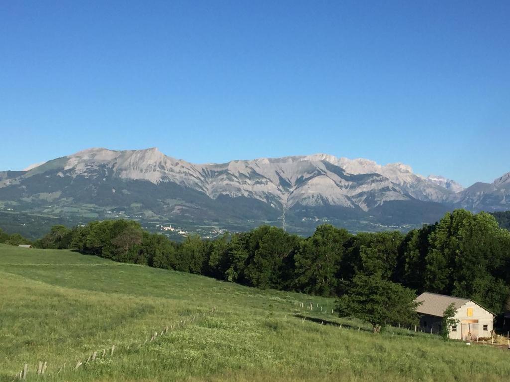 סן-לג'ה-לה-מלז Appartement Offrant Une Magnifique Vue Des Montagnes מראה חיצוני תמונה